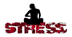 Une personne en méditation de pleine conscience, ressentant une profonde détente et un apaisement du stress.